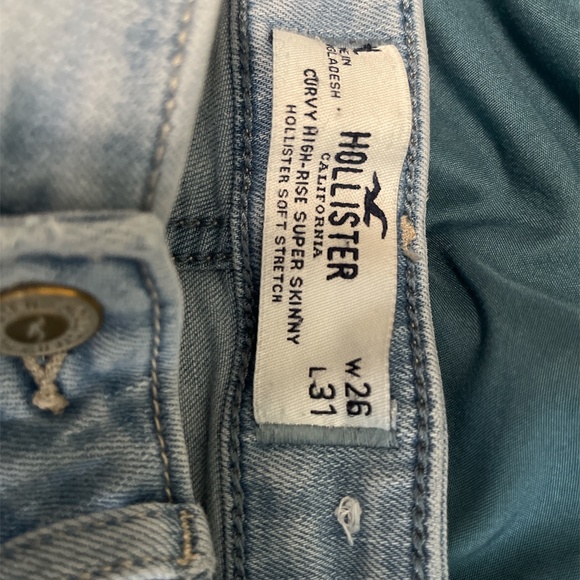 Hollister Curvy Hugh Waisted Super Skinny - Picture 2 of 2